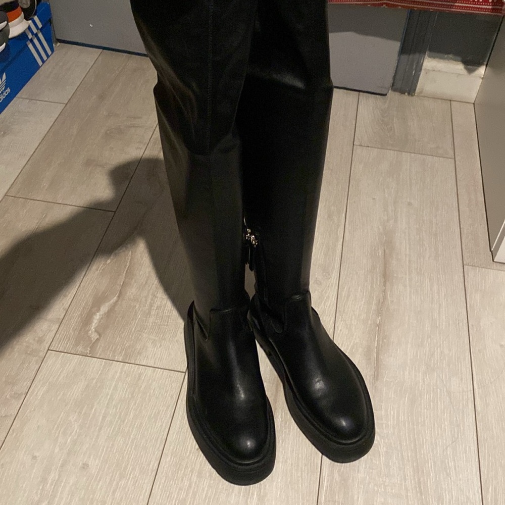Zara Over the Knee tall lug sole boot - Picture 4 of 10